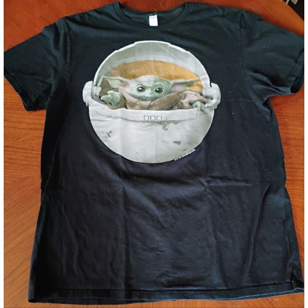 (1022) Yoda Tee Shirt - Size: Large - 100% Cotton